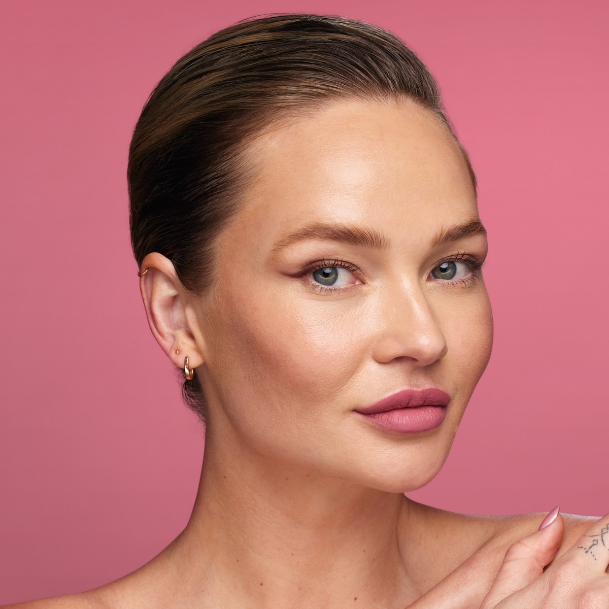 LIQUID MATTE ULTRA-COMFORT TRANSFER- PROOF LIPSTICK(LABIAL LÍQUIDO MATE)